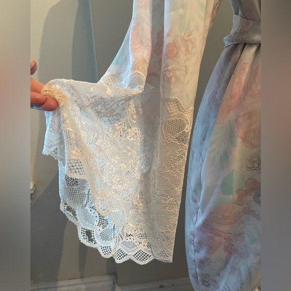 La Vie En Rose 🌹 Pastel Floral Lace Trim Kimono Robe Size S/M - Picture 2 of 12